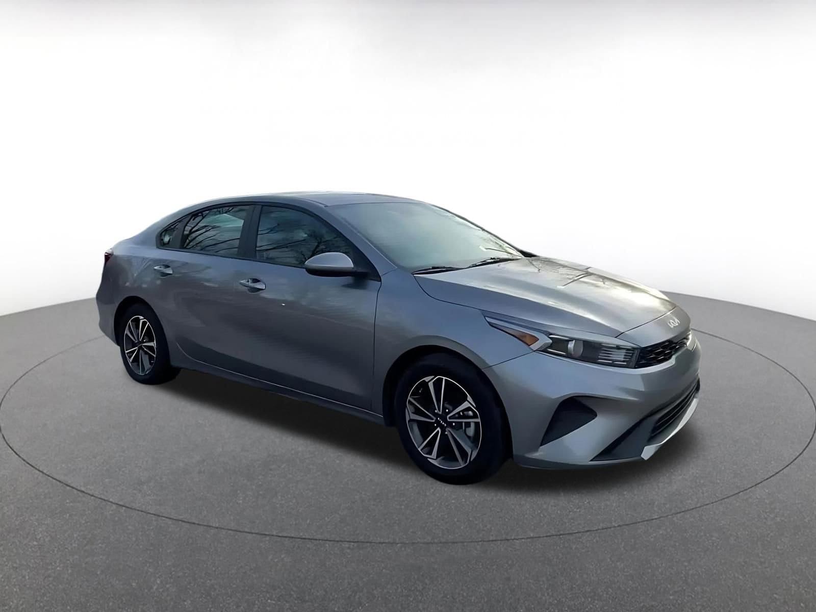 Thumbnail: 2024 Kia Forte - 2