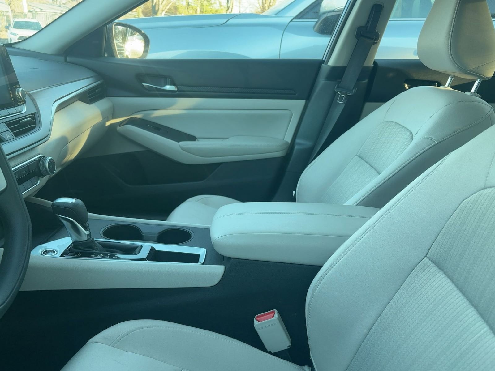 Thumbnail: 2025 Nissan Altima - 9