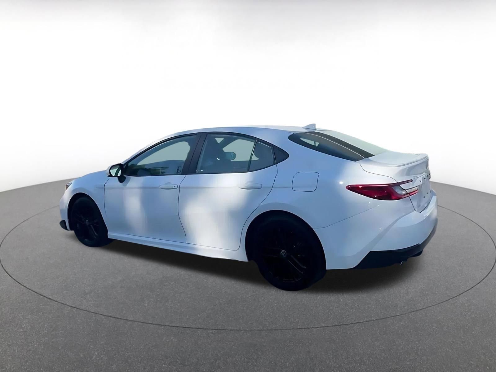 Thumbnail: 2025 Toyota Camry - 9