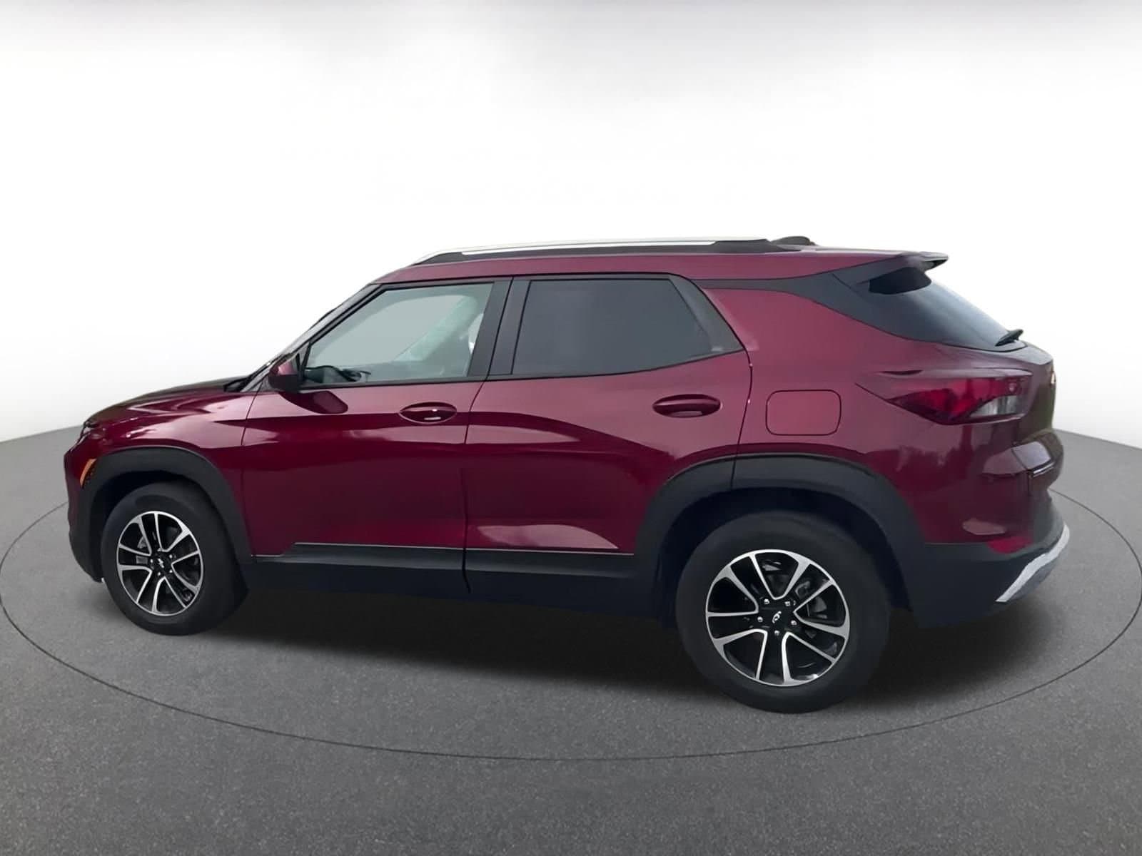 Thumbnail: 2025 Chevrolet TrailBlazer - 15