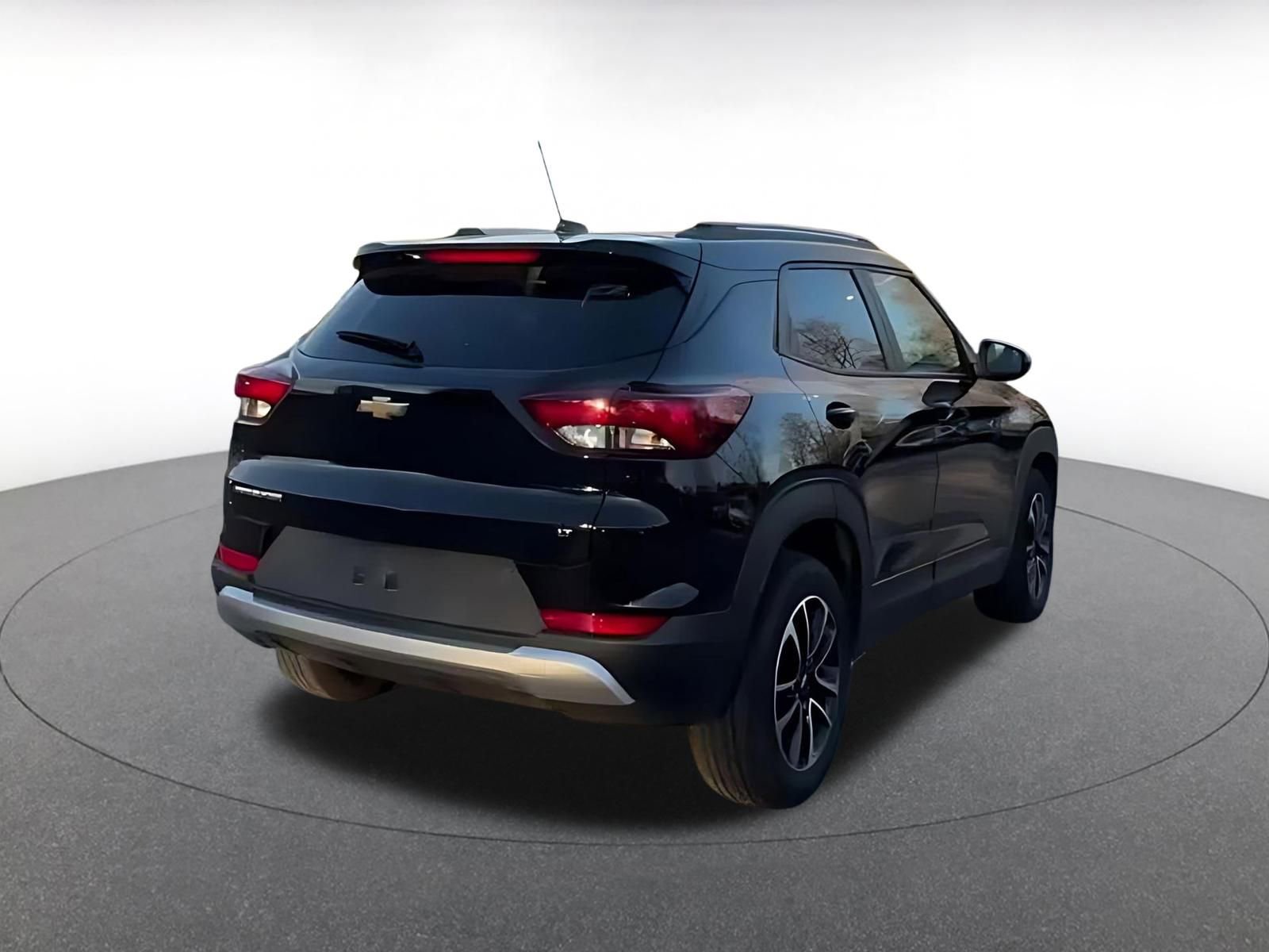 Thumbnail: 2025 Chevrolet TrailBlazer - 14