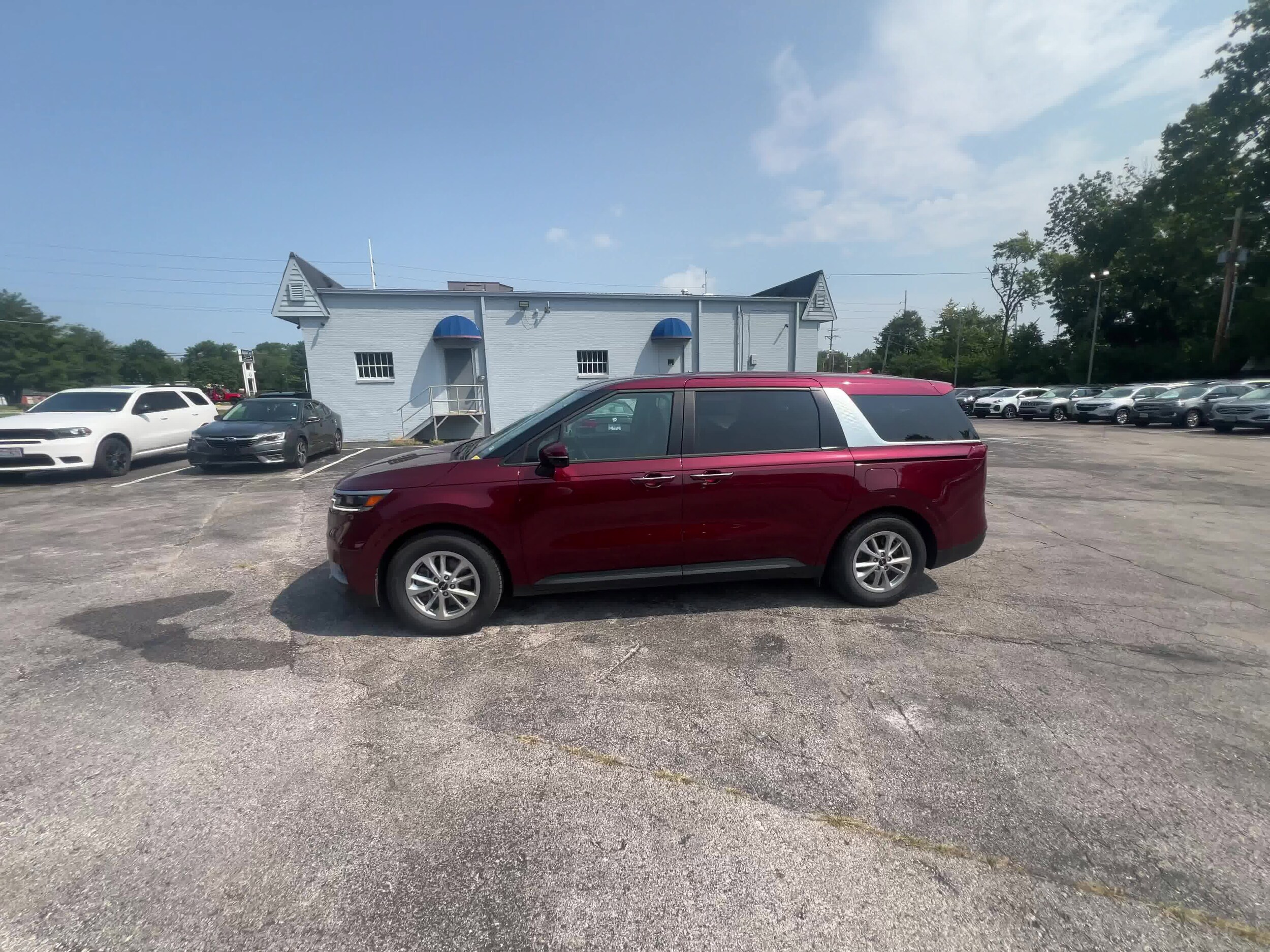 2023 Kia Carnival LX 8