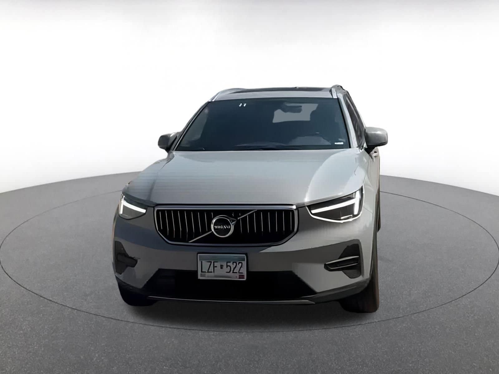 Thumbnail: 2024 Volvo XC40 - 4