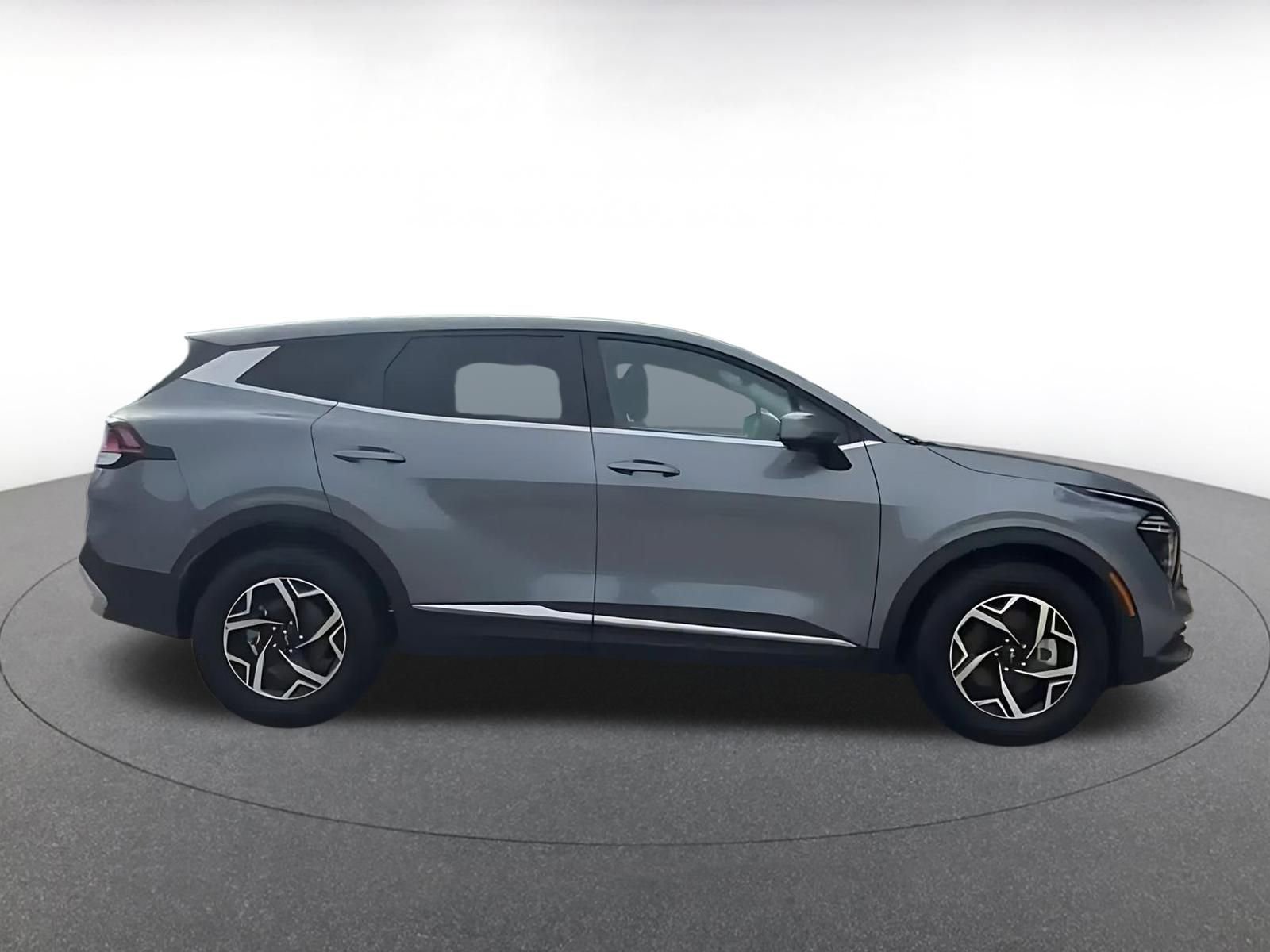 Thumbnail: 2025 Kia Sportage - 16