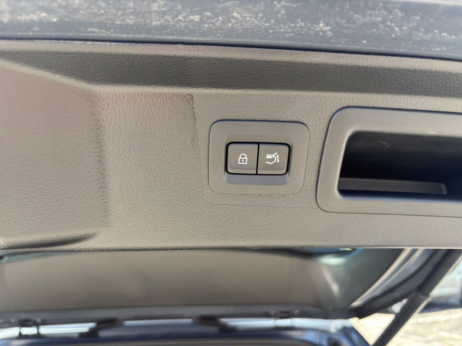 Thumbnail: 2025 Mazda CX-50 - 22