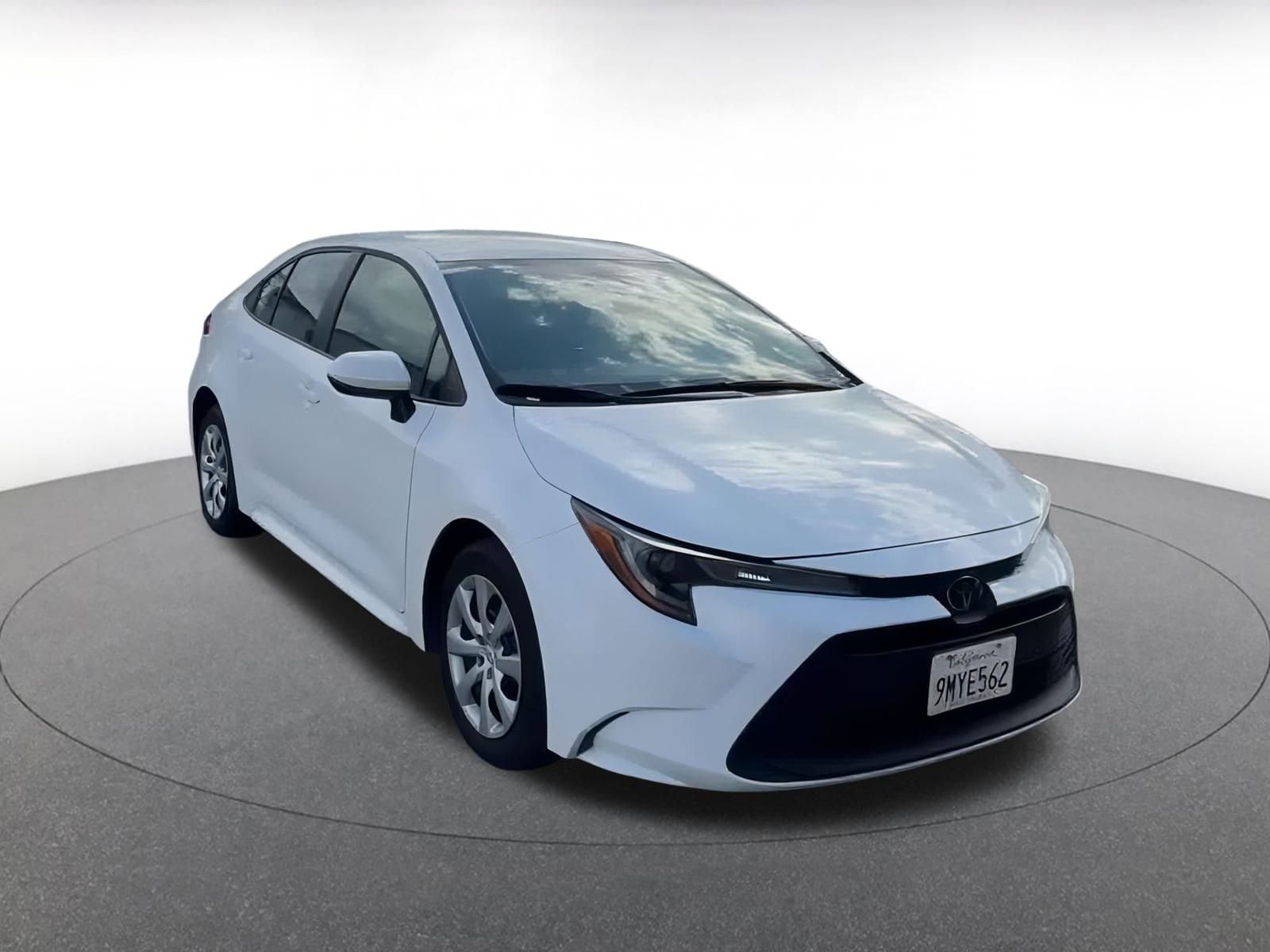 Thumbnail: 2024 Toyota Corolla - 3