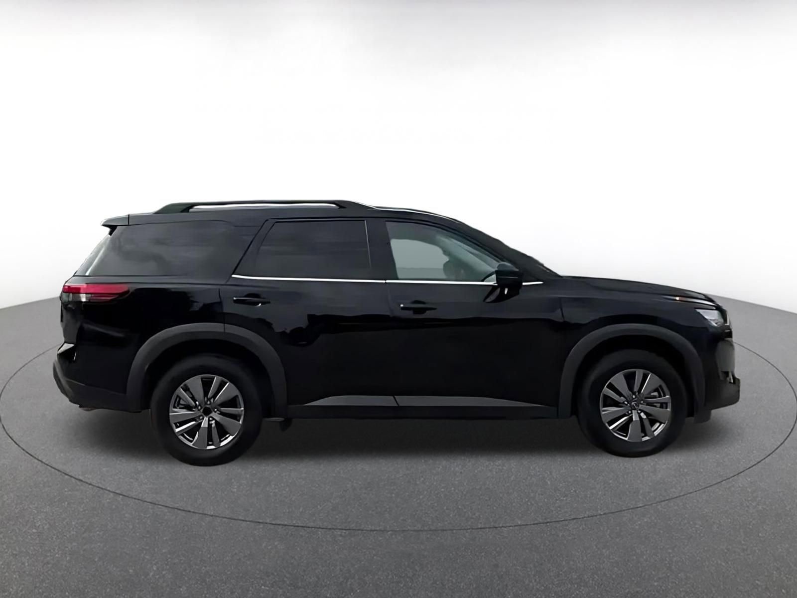 Thumbnail: 2025 Nissan Pathfinder - 9