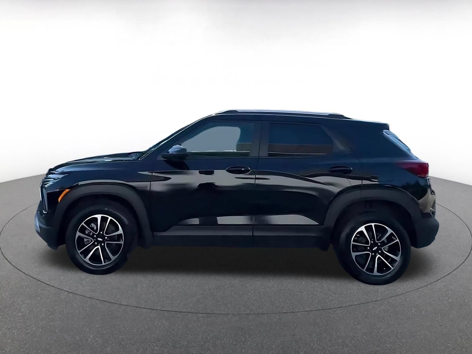 Thumbnail: 2025 Chevrolet TrailBlazer - 9