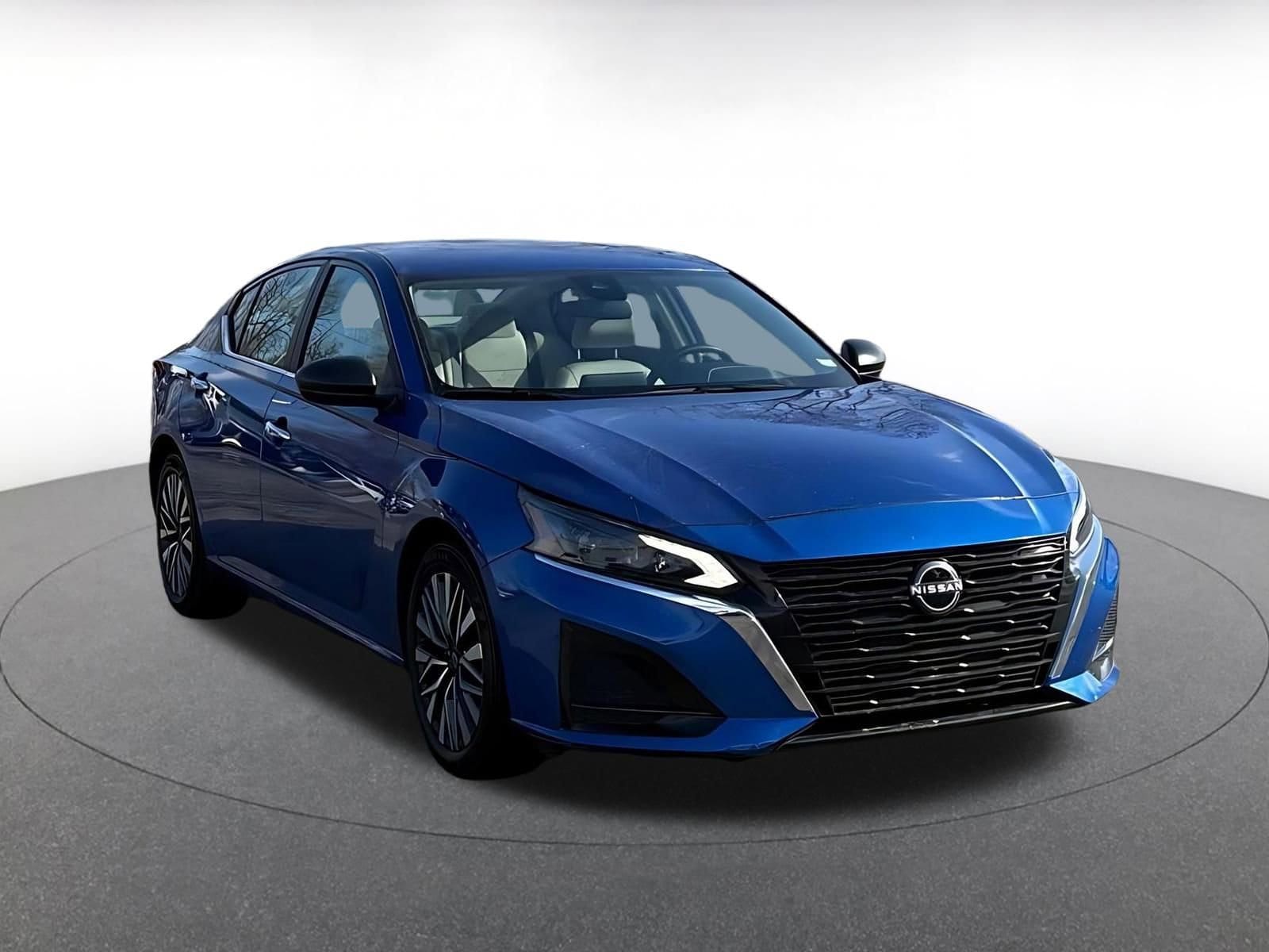 Thumbnail: 2025 Nissan Altima - 1