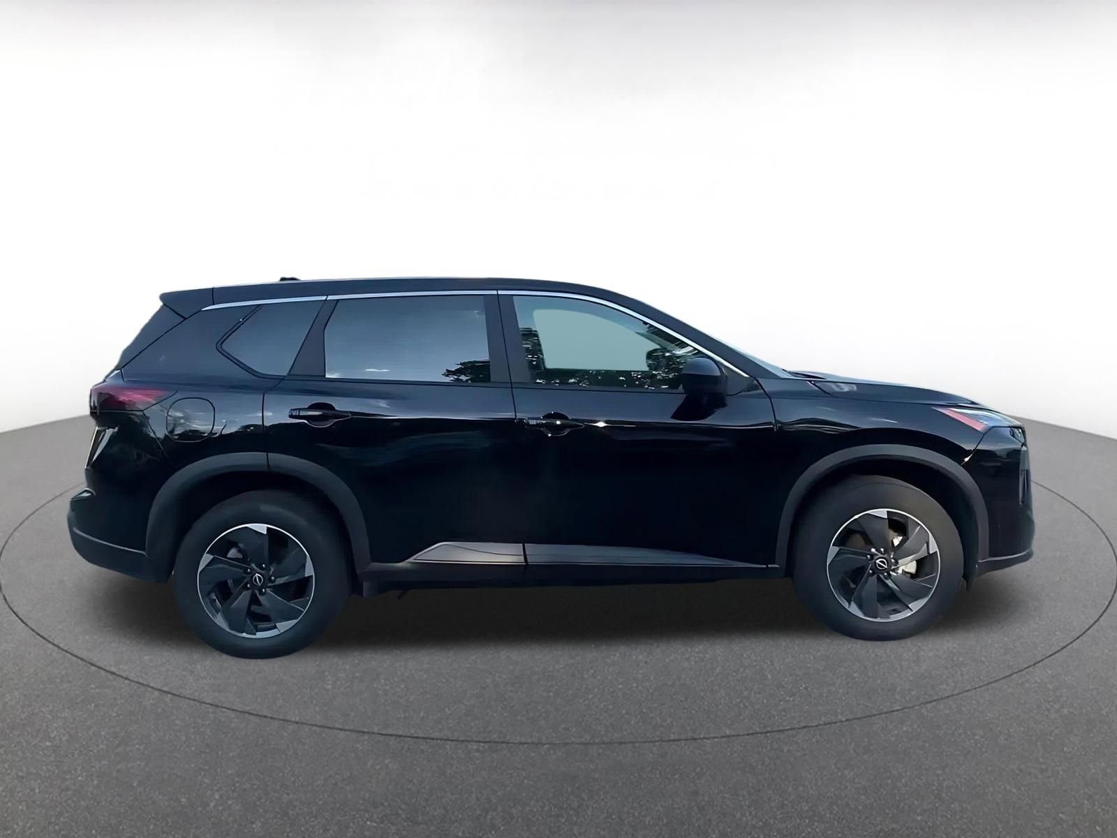 Thumbnail: 2025 Nissan Rogue - 15