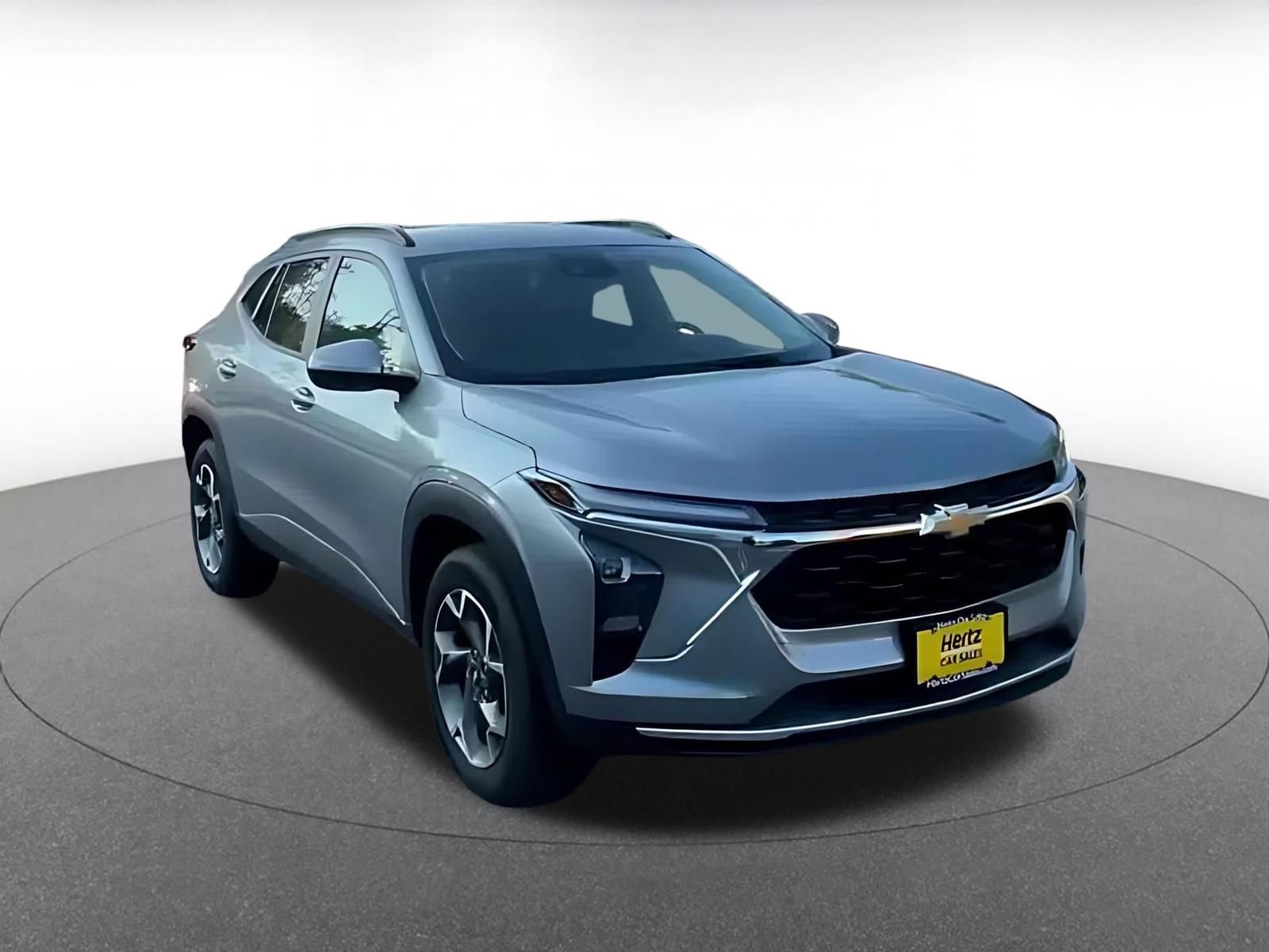 Thumbnail: 2025 Chevrolet Trax - 3