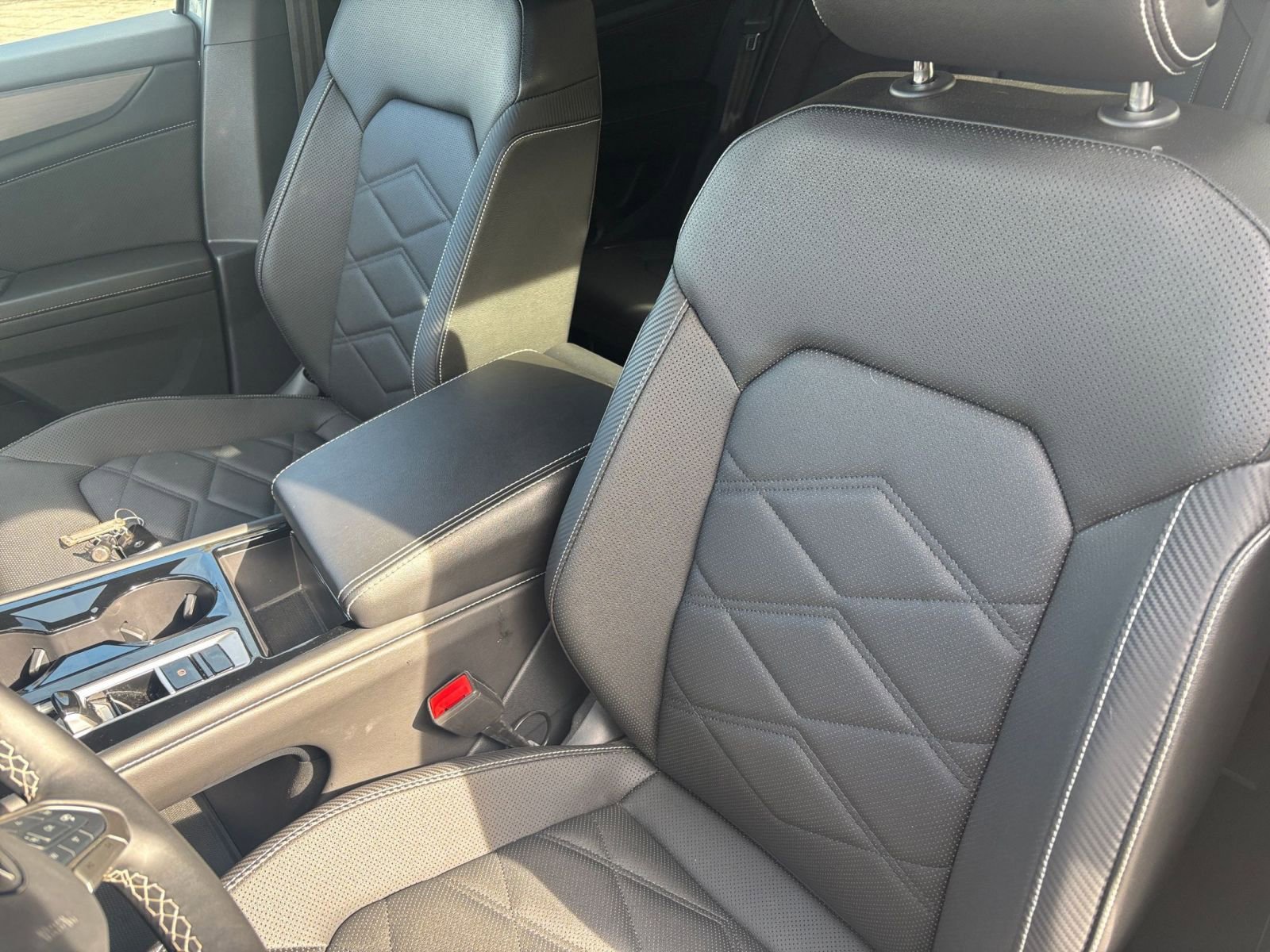 Thumbnail: 2025 Volkswagen Atlas - 34