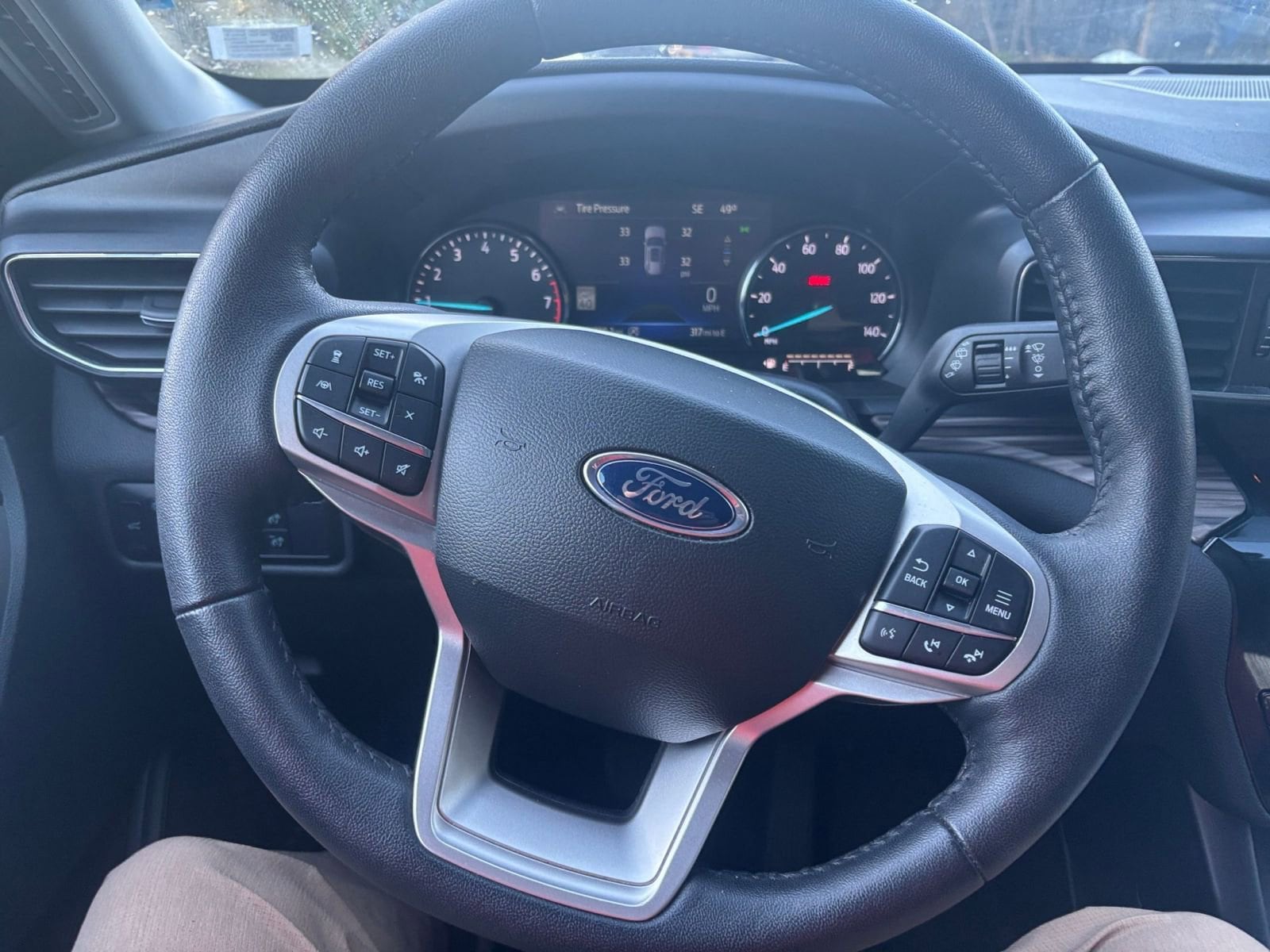 Thumbnail: 2024 Ford Explorer - 32