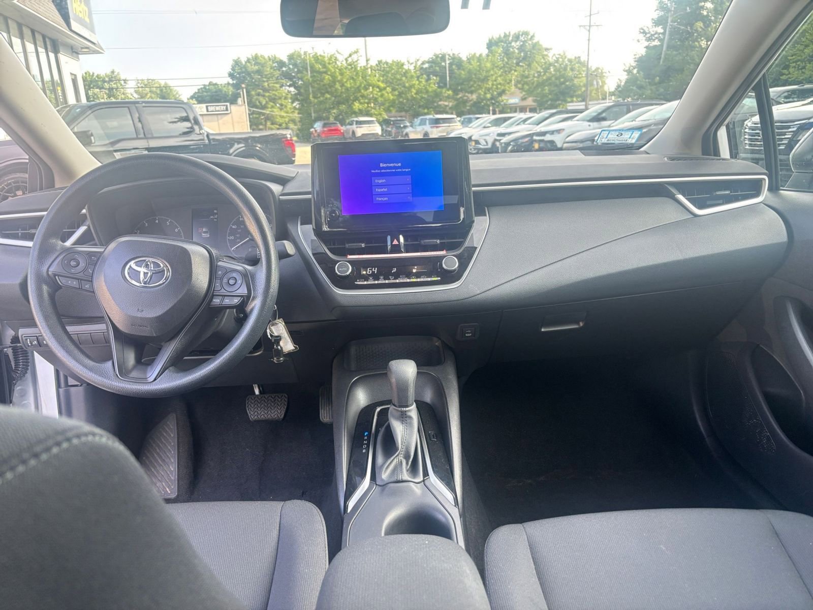 Thumbnail: 2025 Toyota Corolla - 32