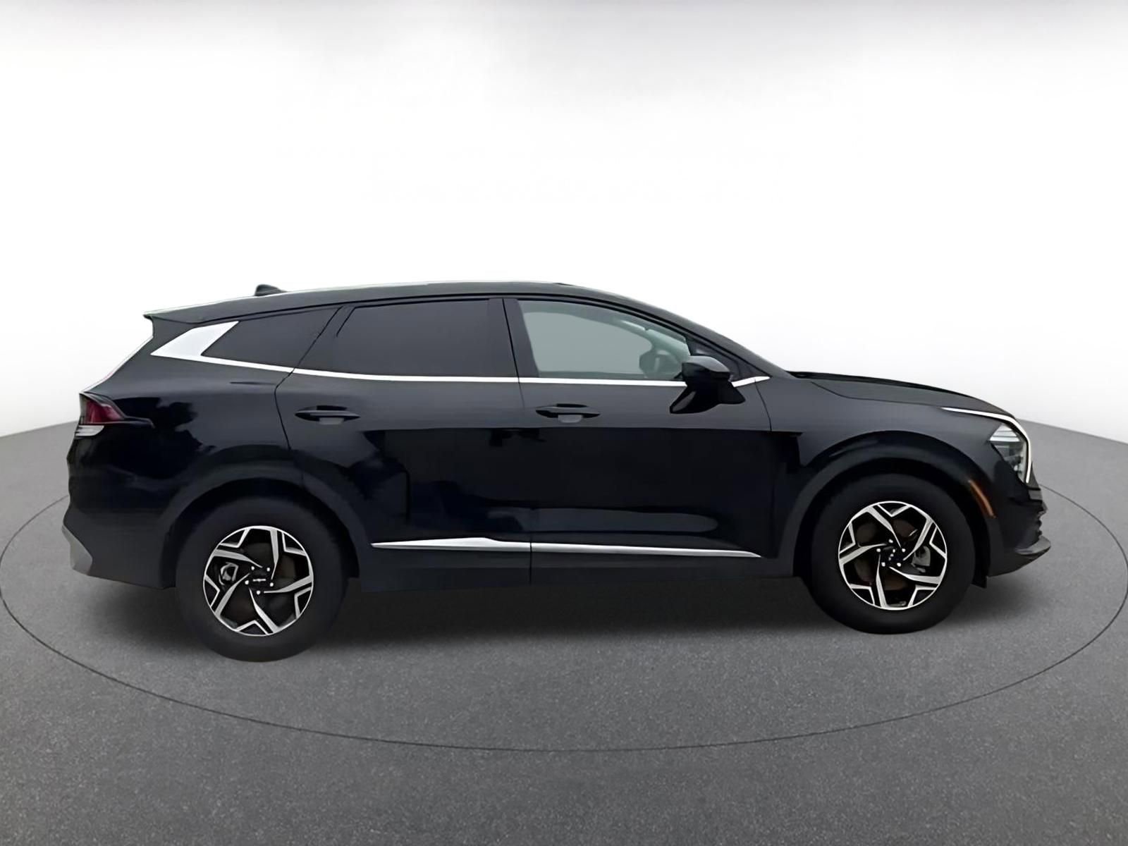 Thumbnail: 2025 Kia Sportage - 9