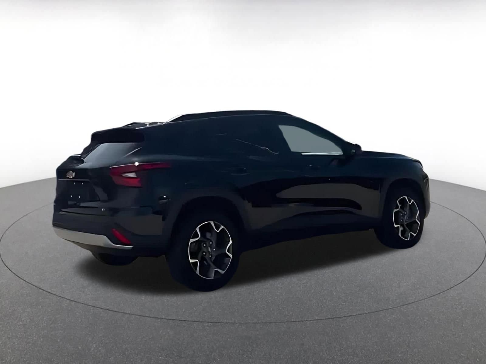 Thumbnail: 2025 Chevrolet Trax - 4