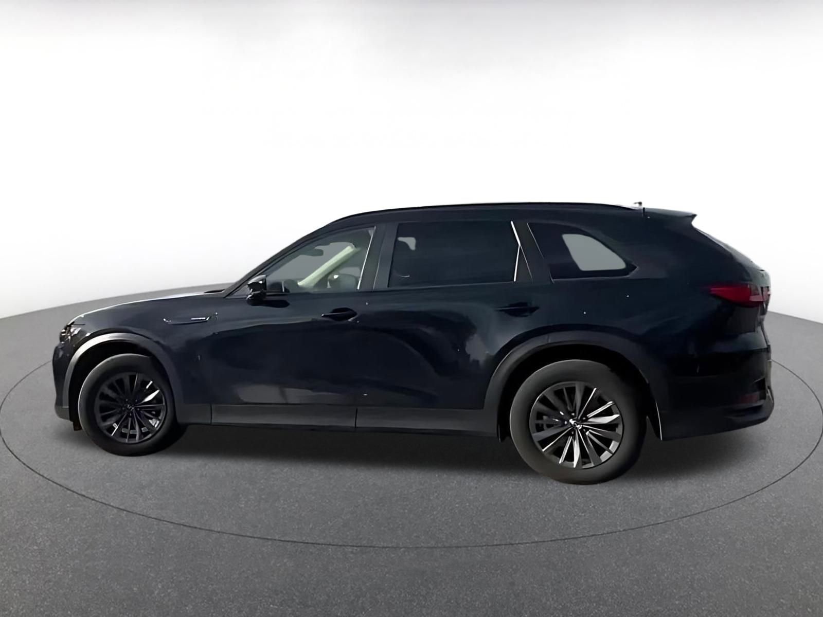 Thumbnail: 2025 Mazda CX-70 - 4
