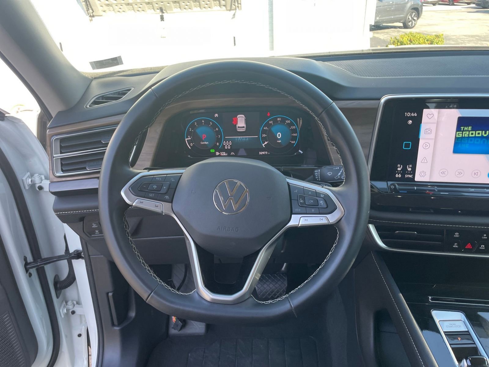 Thumbnail: 2025 Volkswagen Atlas - 25