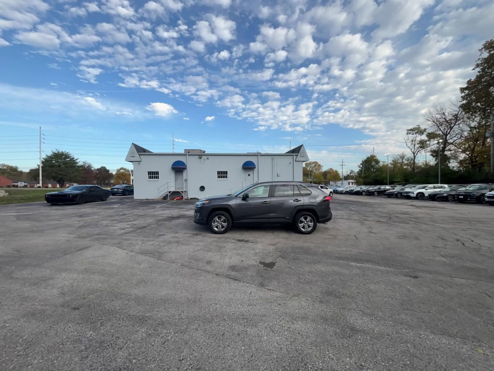 Thumbnail: 2025 Toyota RAV4 - 16