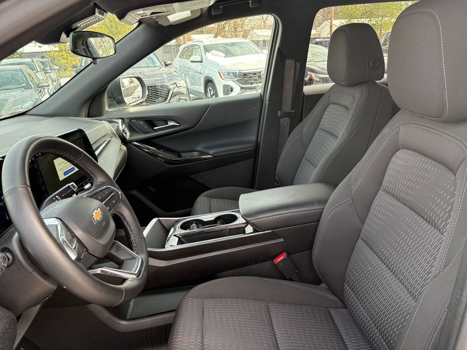 Thumbnail: 2025 Chevrolet Equinox - 24