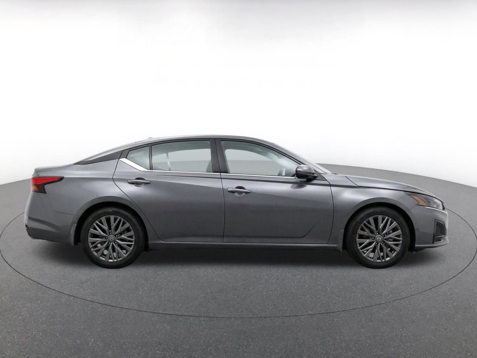 Thumbnail: 2025 Nissan Altima - 14