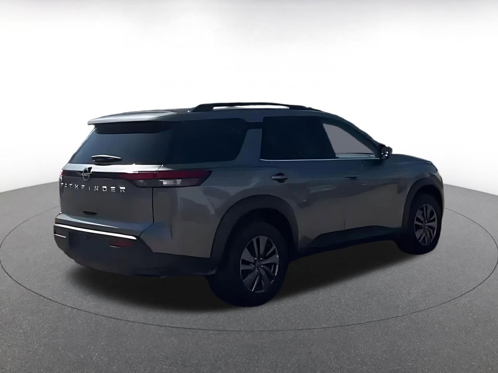 Thumbnail: 2025 Nissan Pathfinder - 11