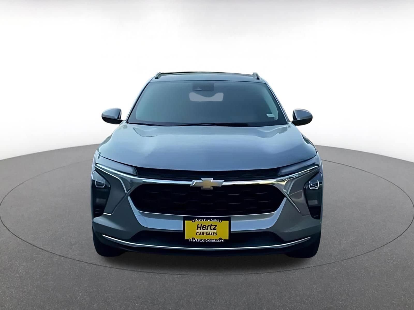 Thumbnail: 2025 Chevrolet Trax - 4