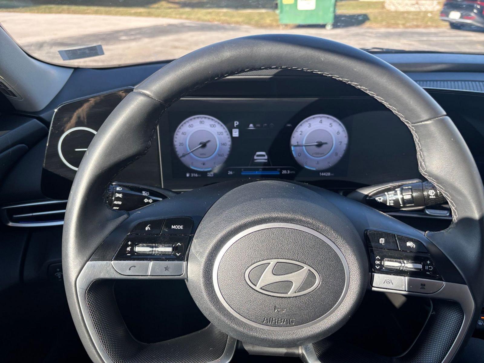 Thumbnail: 2025 Hyundai Elantra - 33