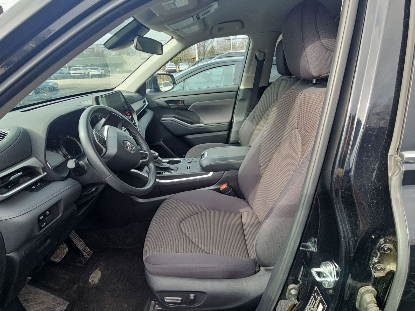 Thumbnail: 2025 Toyota Highlander - 9