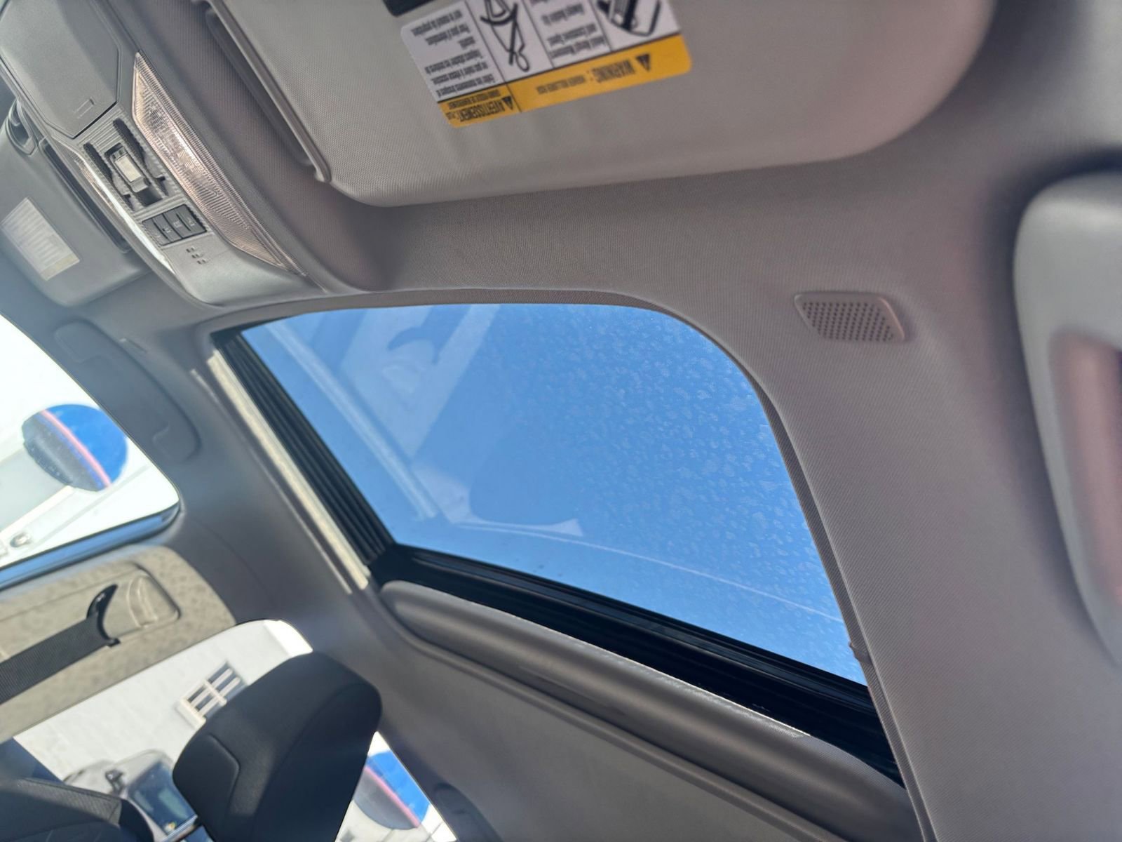 Thumbnail: 2025 Toyota RAV4 - 27