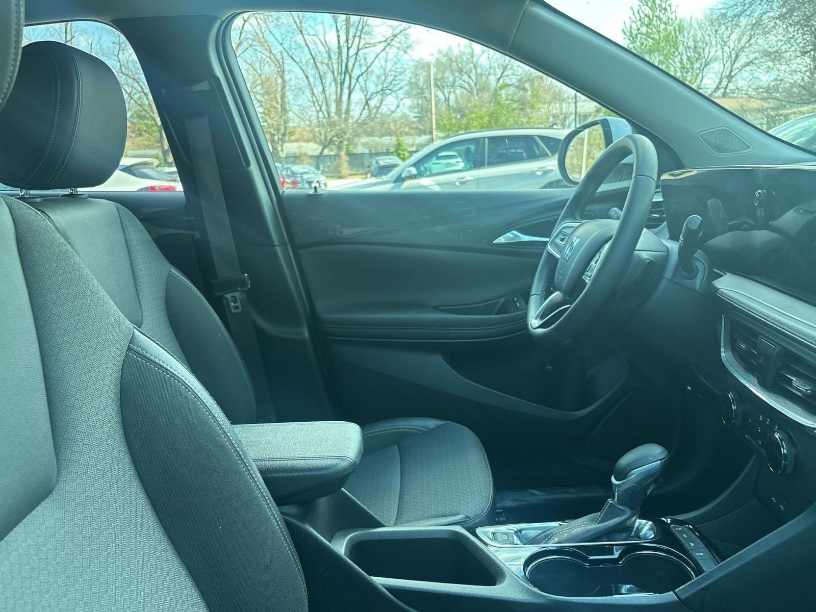 Thumbnail: 2025 Buick Encore GX - 8