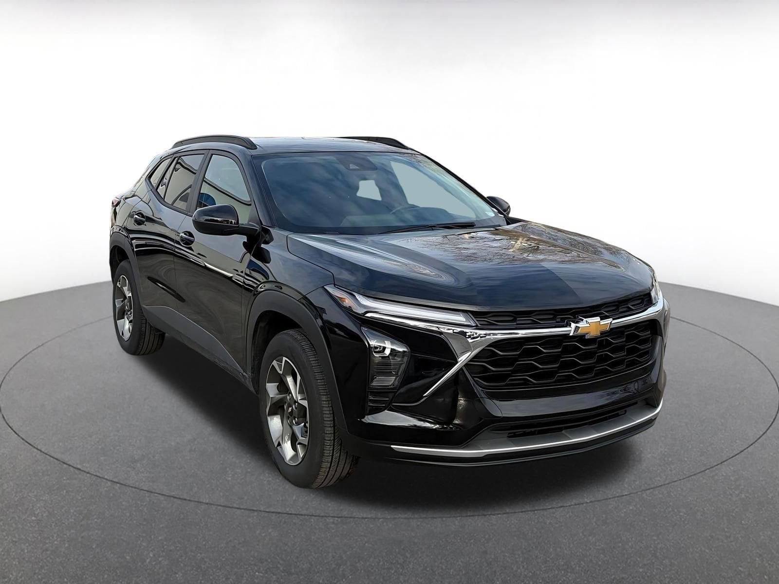 Thumbnail: 2025 Chevrolet Trax - 1