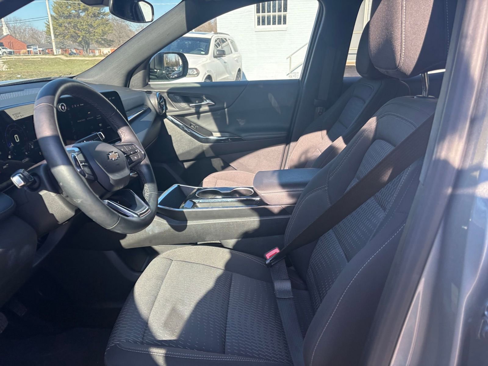 Thumbnail: 2025 Chevrolet Equinox - 24