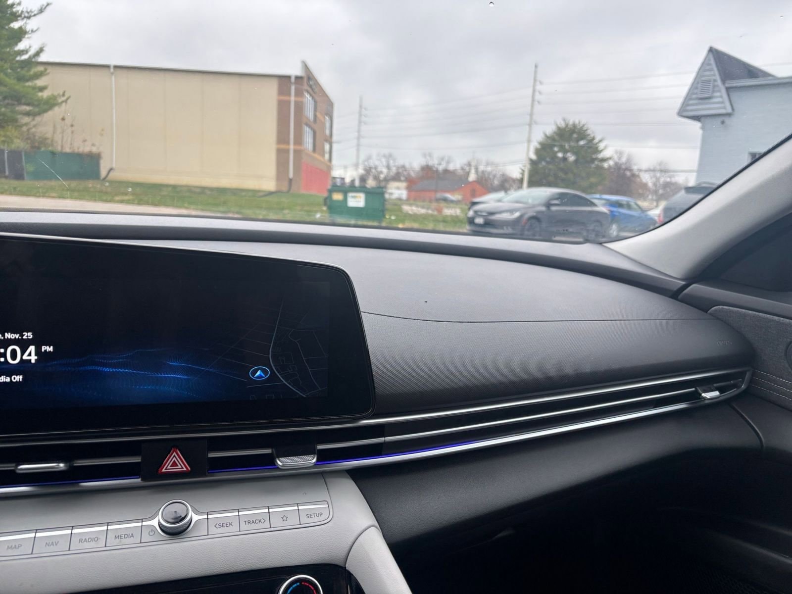 Thumbnail: 2025 Hyundai Elantra - 33