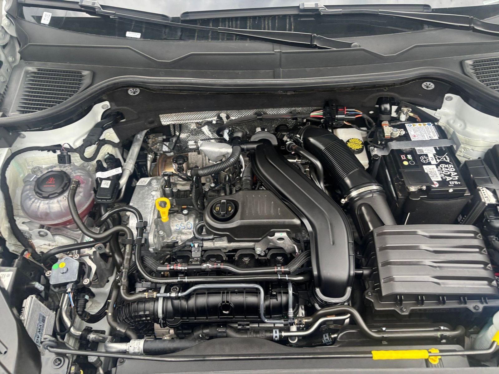 Thumbnail: 2025 Volkswagen Taos - 31