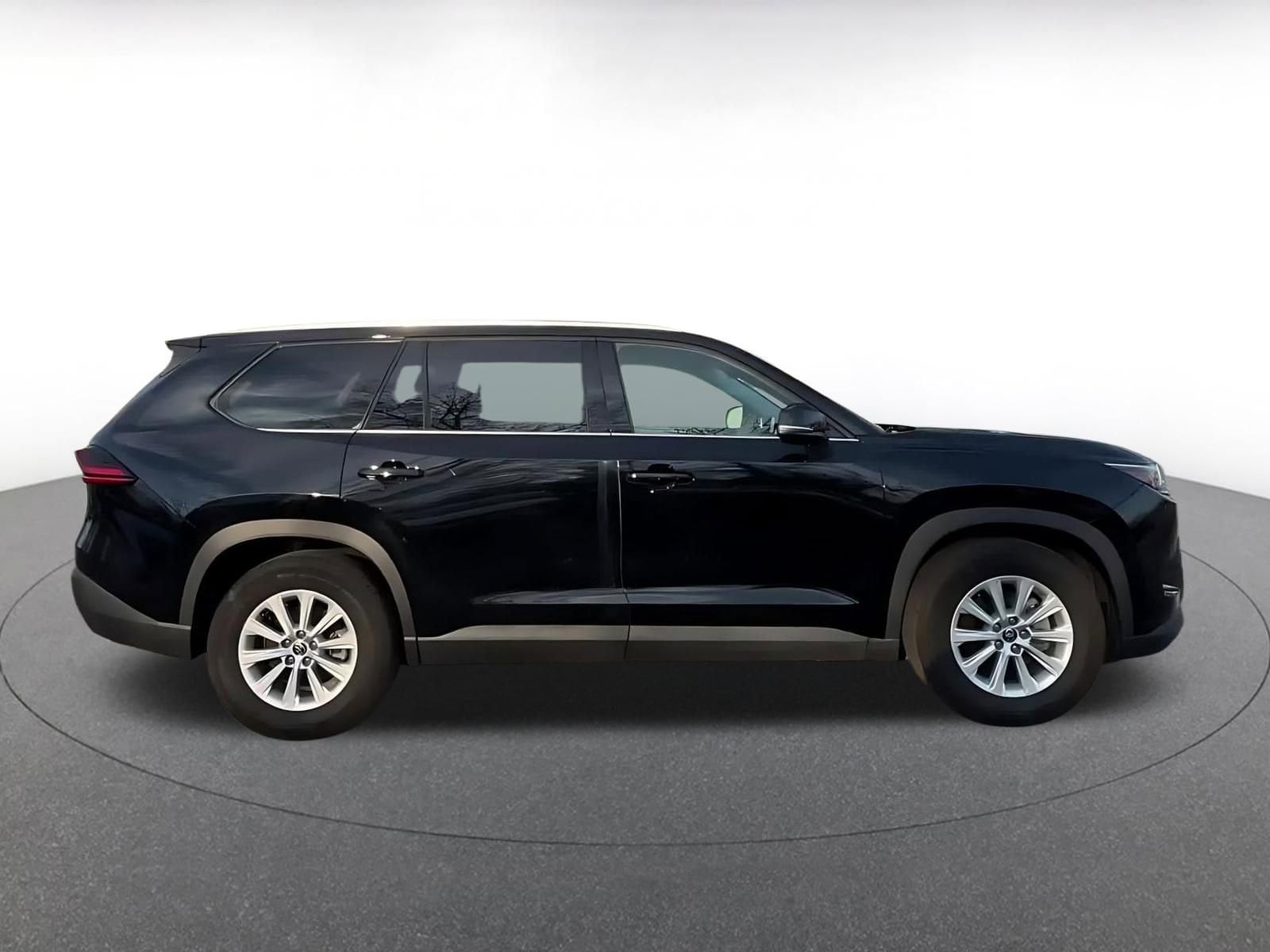 Thumbnail: 2025 Toyota Grand Highlander - 15