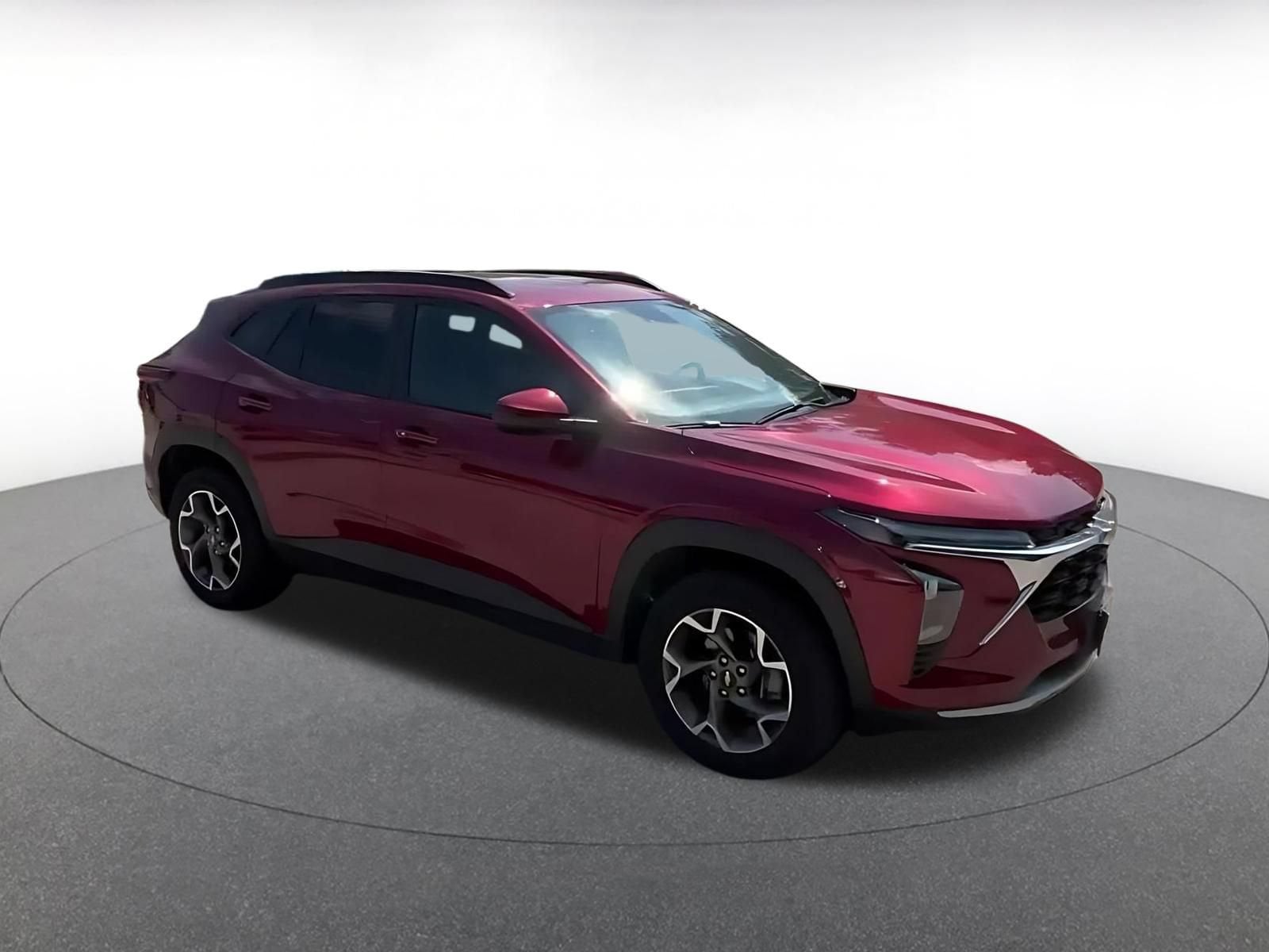 Thumbnail: 2025 Chevrolet Trax - 2