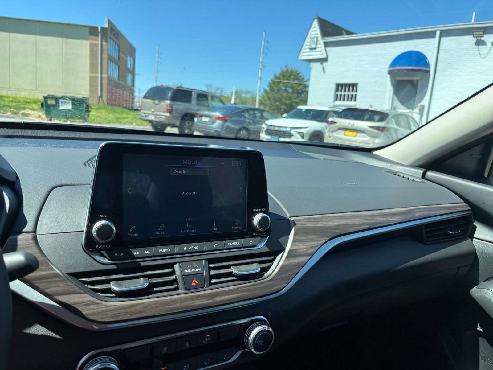 Thumbnail: 2025 Nissan Altima - 33