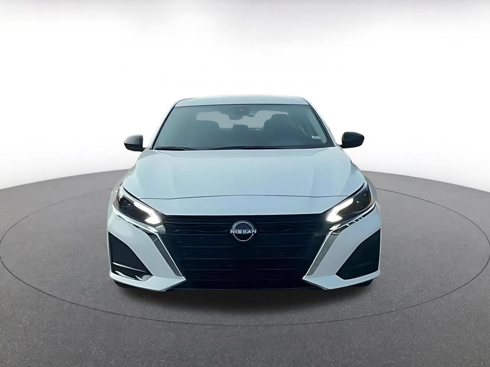 Thumbnail: 2025 Nissan Altima - 4