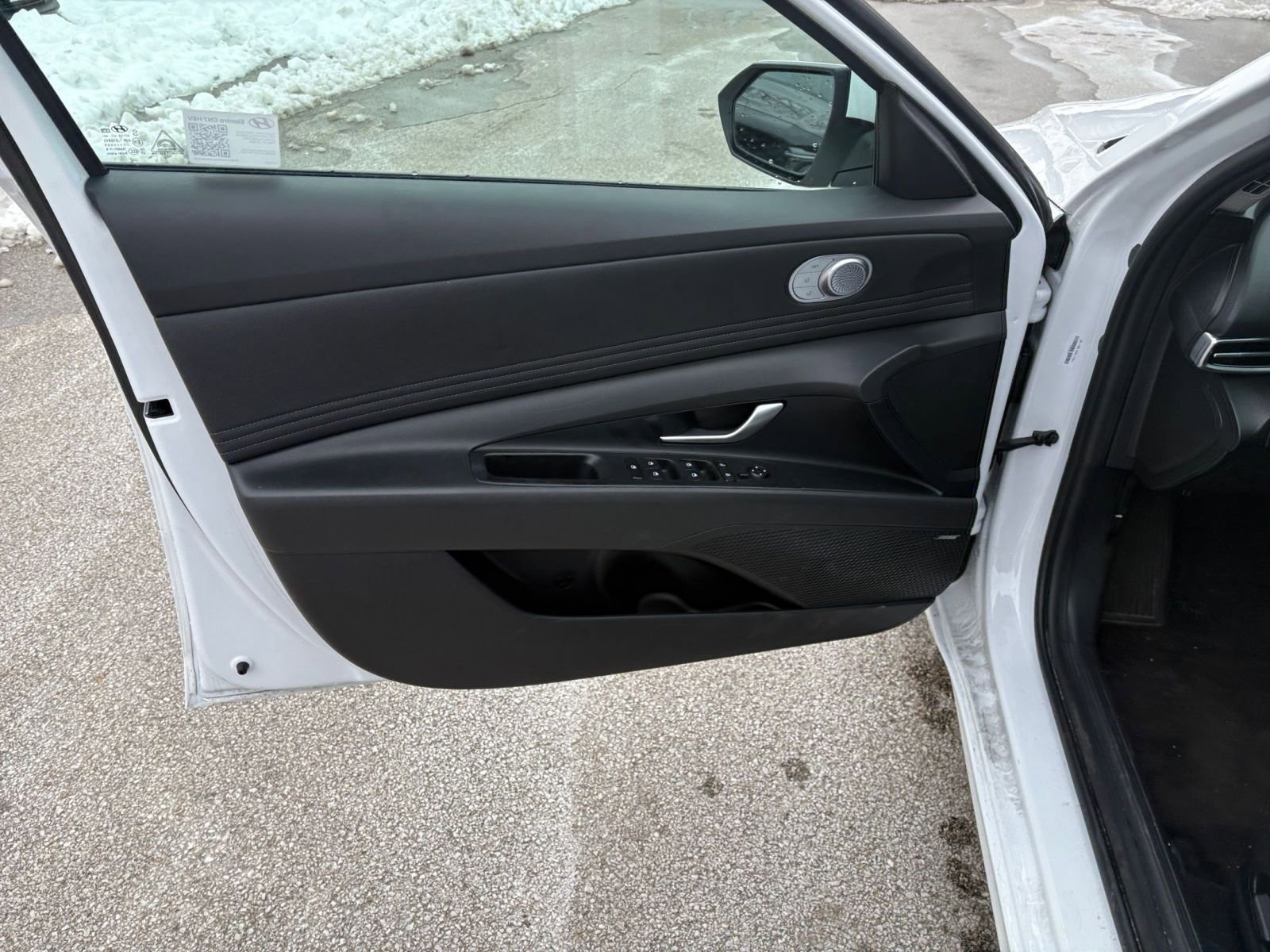 Thumbnail: 2025 Hyundai Elantra - 18