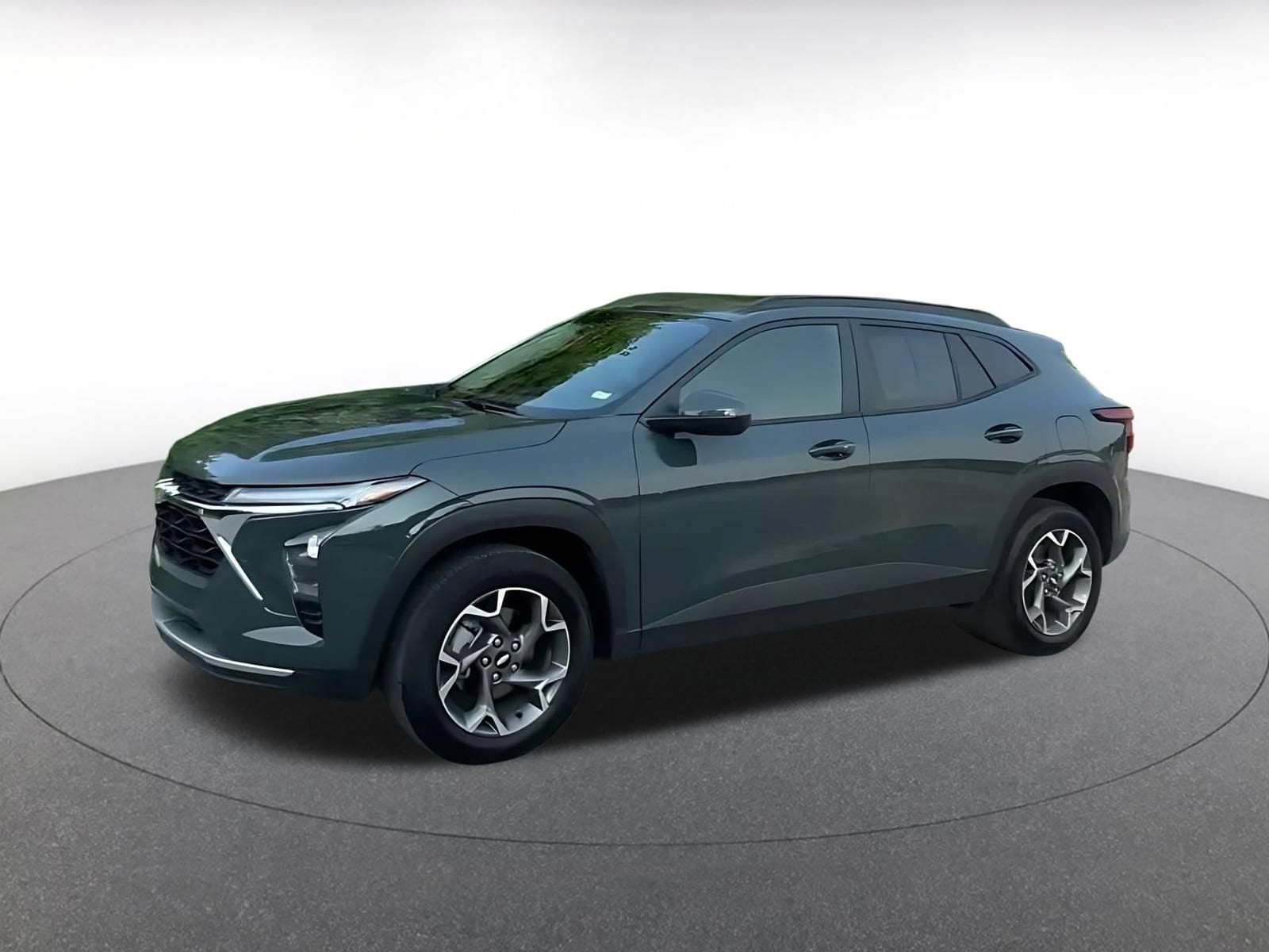 Thumbnail: 2025 Chevrolet Trax - 6