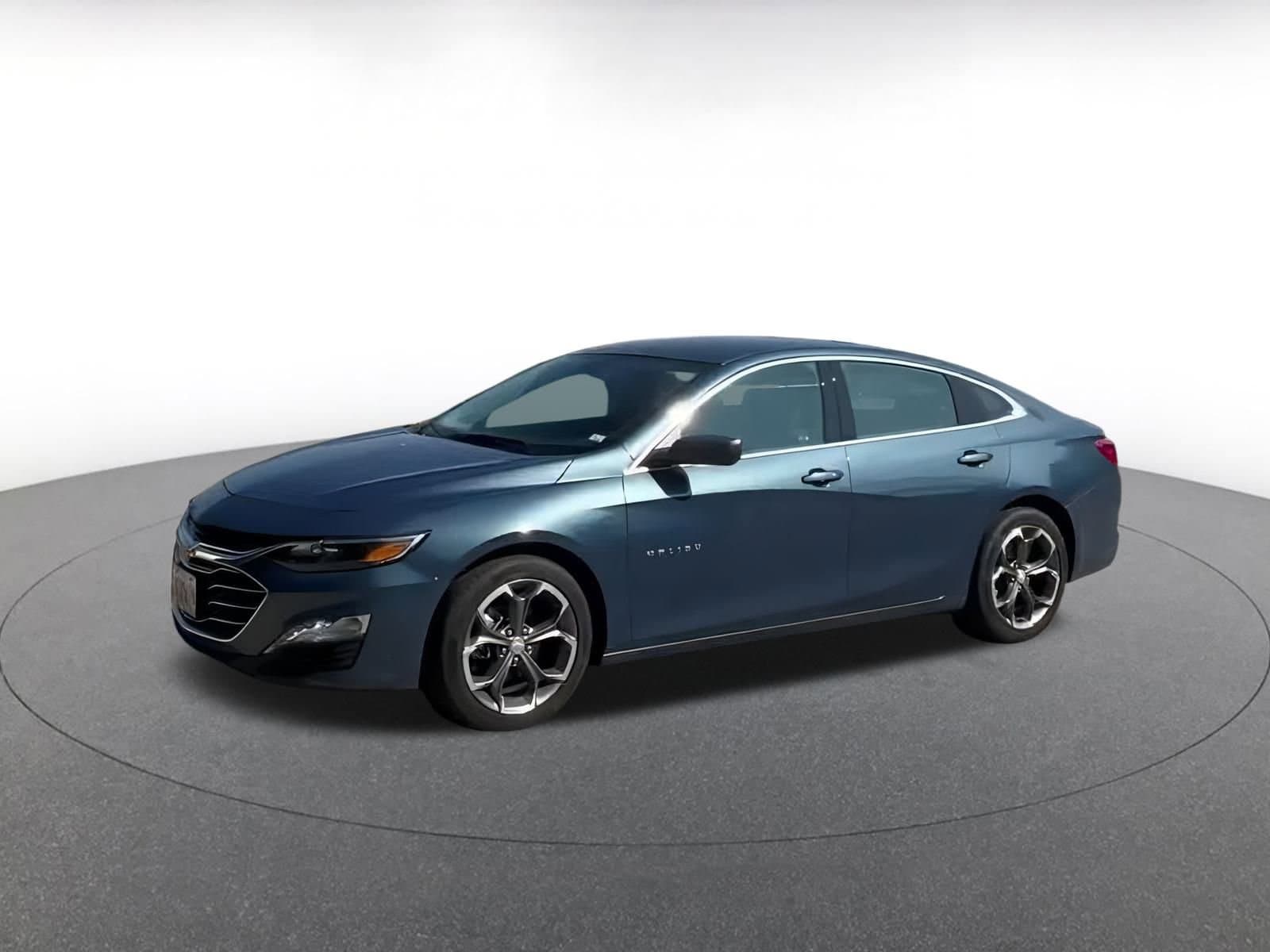 Thumbnail: 2024 Chevrolet Malibu - 6