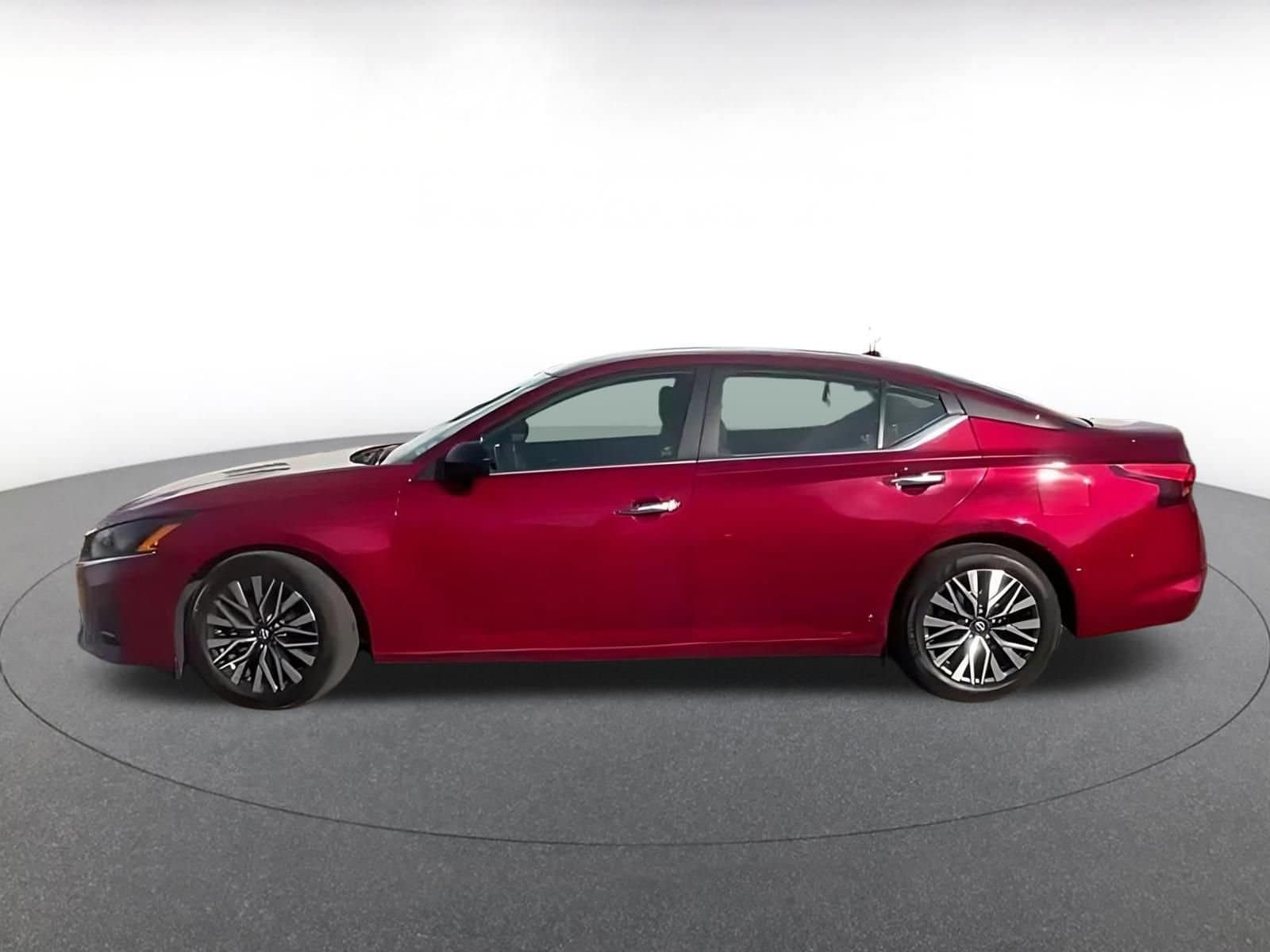 Thumbnail: 2025 Nissan Altima - 8