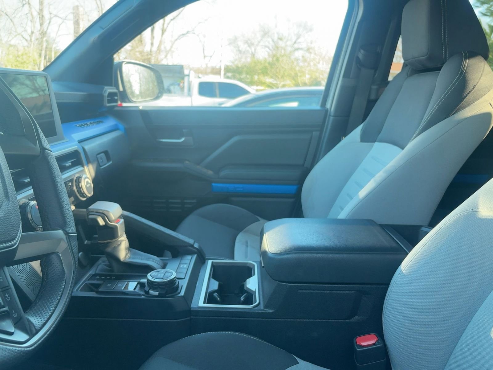 Thumbnail: 2025 Toyota Tacoma - 10