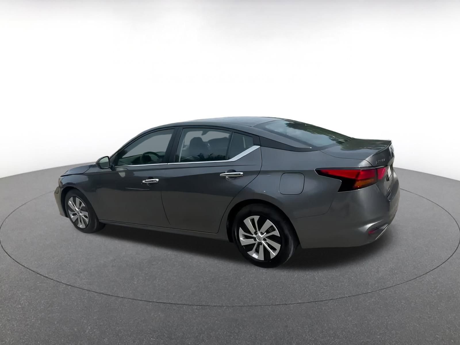 Thumbnail: 2024 Nissan Altima - 10