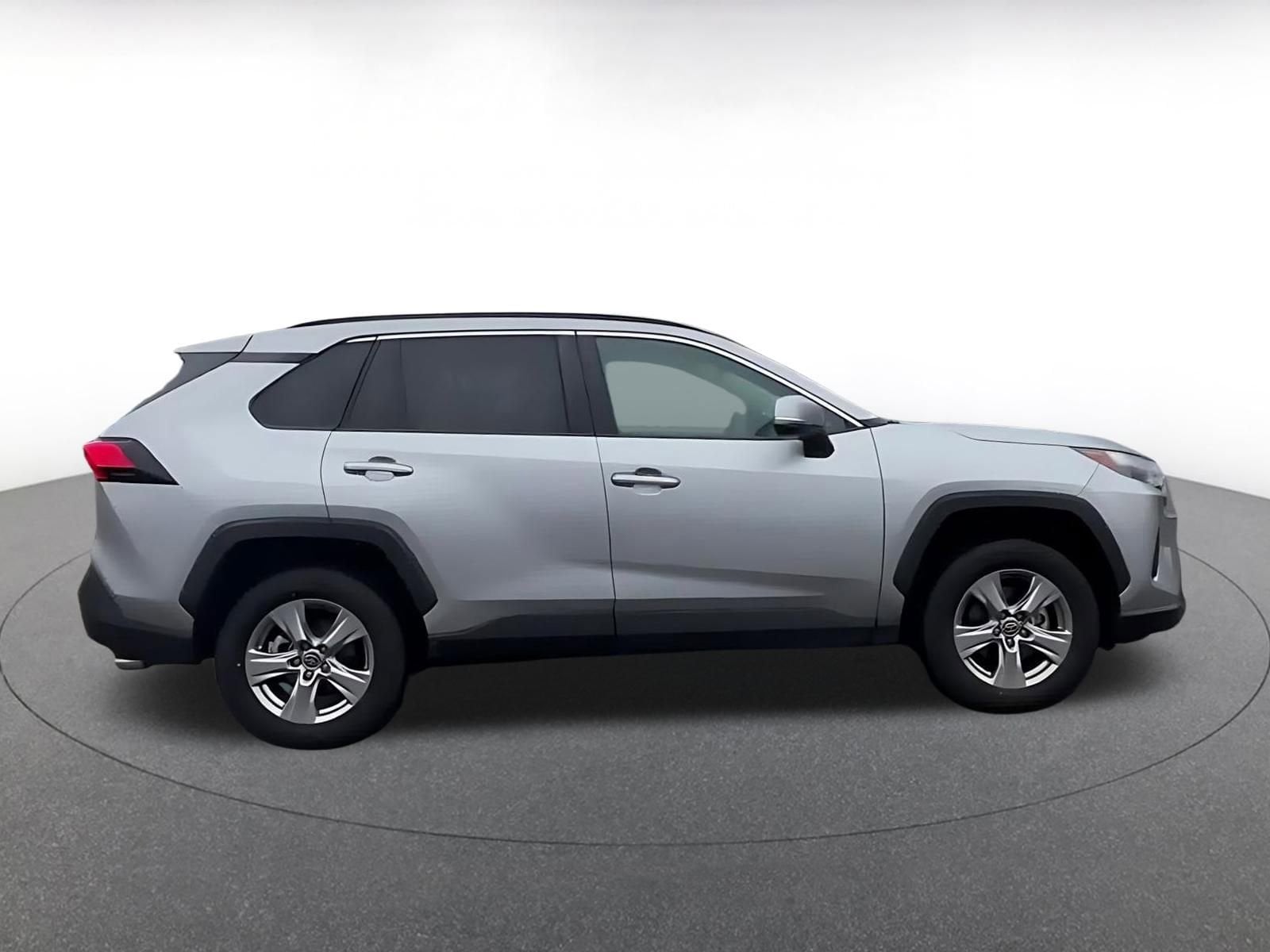 Thumbnail: 2025 Toyota RAV4 - 14