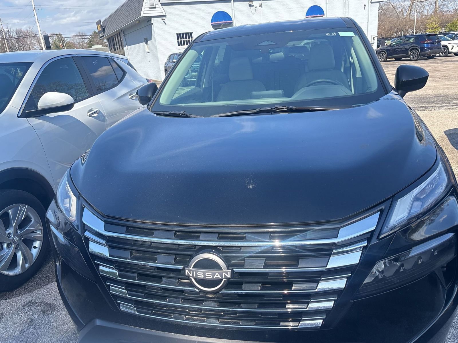 Thumbnail: 2025 Nissan Rogue - 2