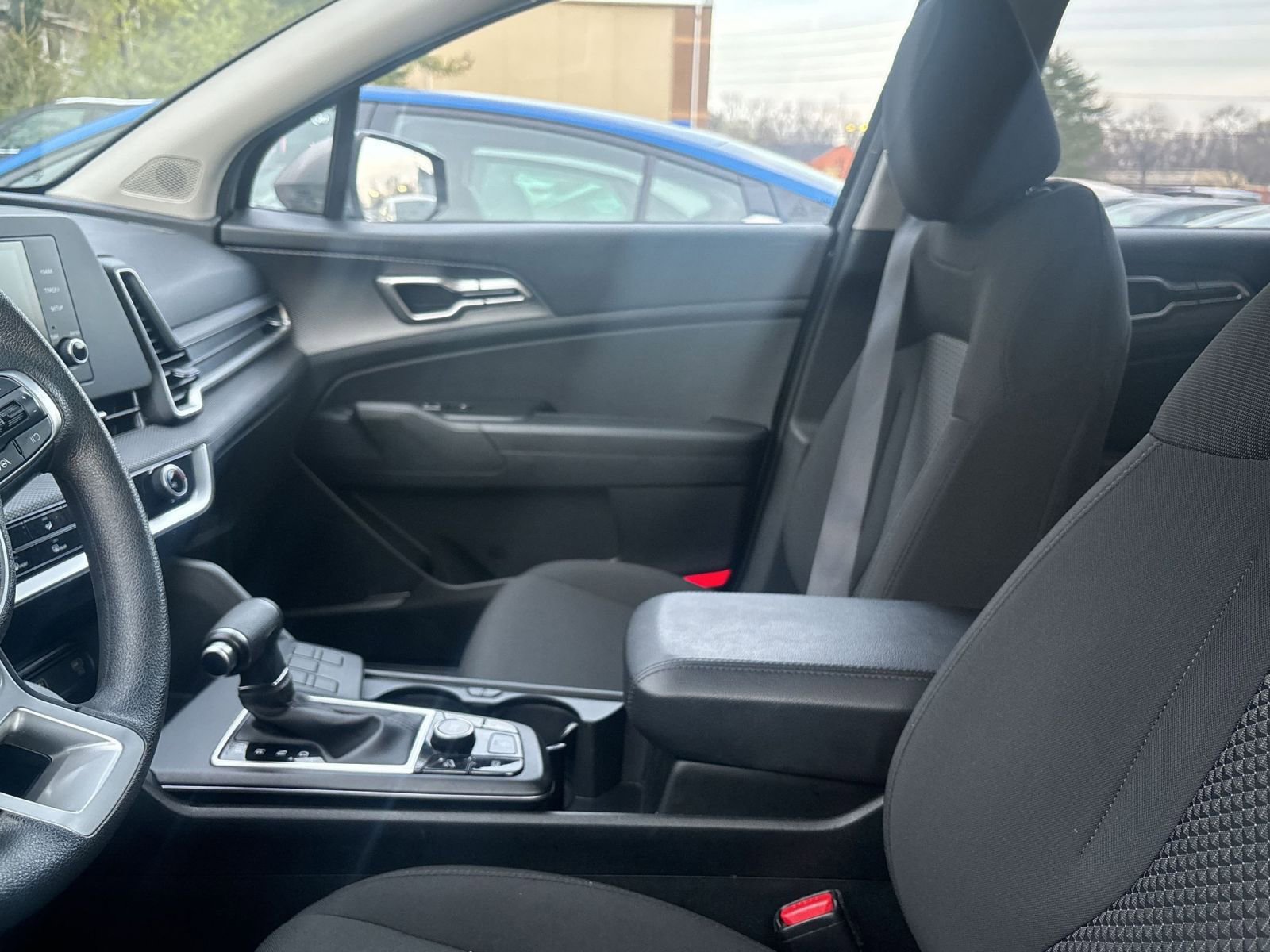 Thumbnail: 2025 Kia Sportage - 9