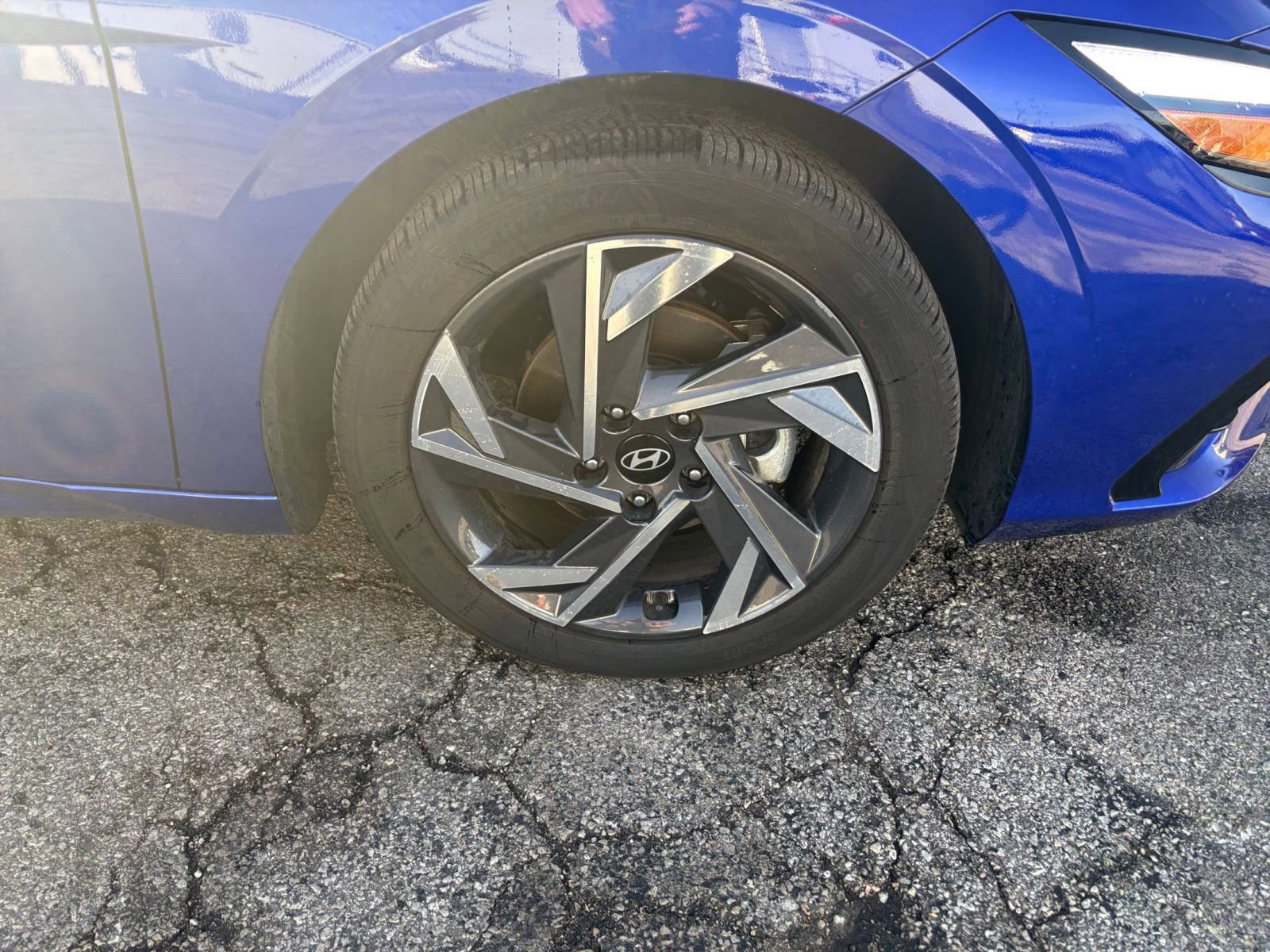 Thumbnail: 2025 Hyundai Elantra - 29