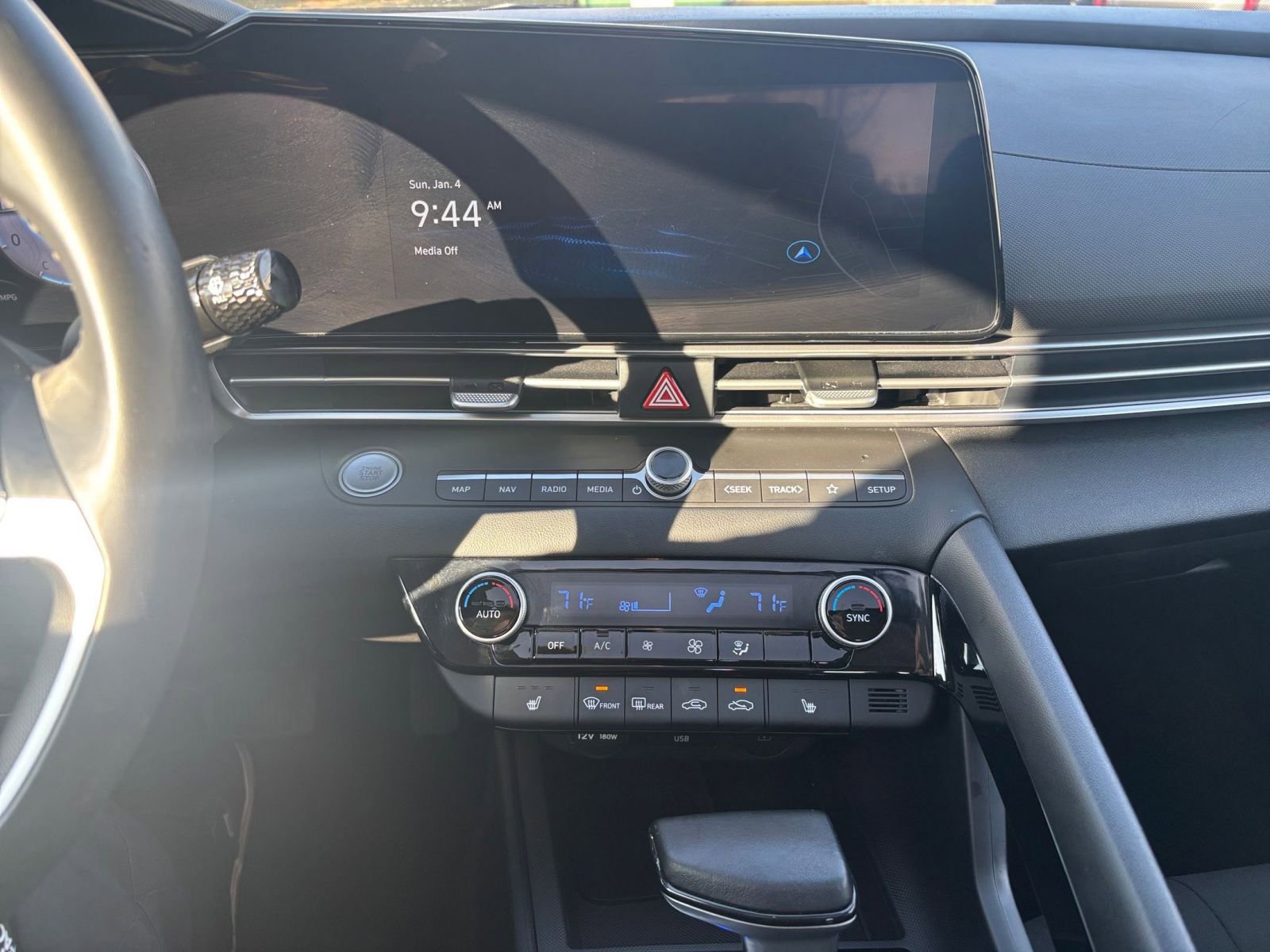 Thumbnail: 2025 Hyundai Elantra - 18